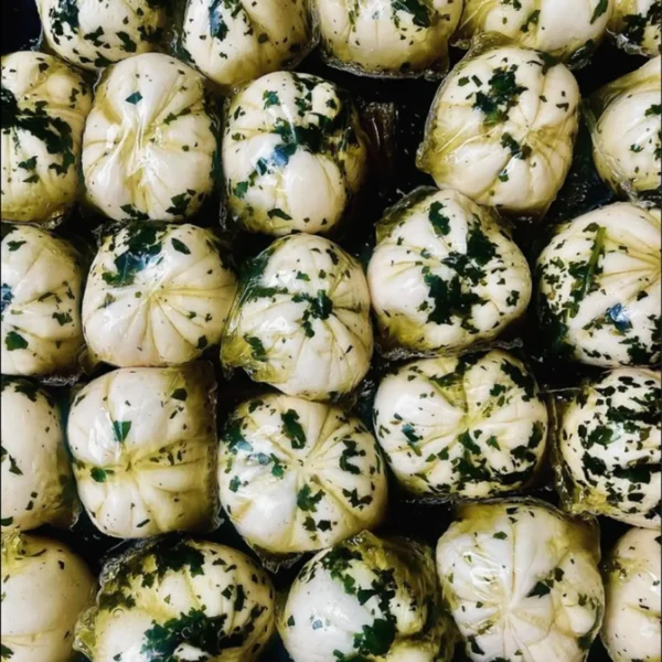 Cheeze & Thank You - Fresh Mozzarella Ball in Basil Oil - Image 2